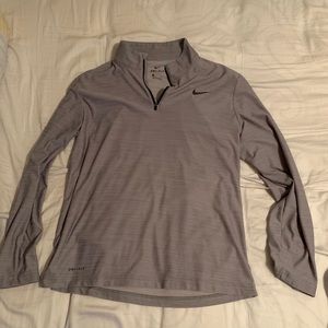 NIKE light grey quarter-zip